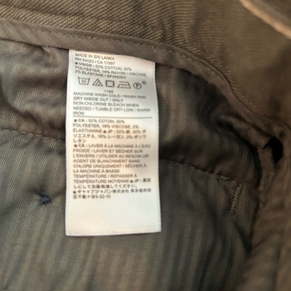 Banana Republic tapered leg pants - Picture 5 of 6